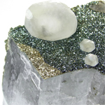 カルコパイライト(Chalcopyrite)/カルサイト(Calcite)