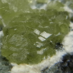 デマントイド(Andradite Garnet var. Demantoid)