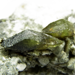 スフェン(Sphen)/ショール(Tourmaline)