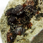ヴェスヴィアナイト(Vesuvianite)