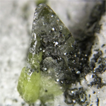 スフェン(Sphene)/クォーツ(Quartz)