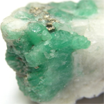 エメラルド(Emerald)/パイライト(Pyrite)