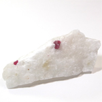スピネル(Spinel)/カルサイト(Calcite)
