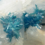 カヴァンサイト(Cavansite)/スティルバイト(Stilbite)