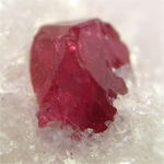 スピネル(Spinel)/カルサイト(Calcite)