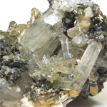 エピドート(Epidote)/クォーツ(Quartz)