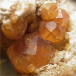 スペサタイト(Spessartine)/クォーツ(Quartz)