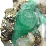 エメラルド(Emerald)/パイライト(Pyrite)
