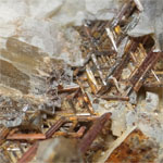 ルチル(Rutile)/フェルドスパー(Feldspar)