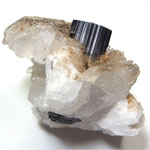 ショール(Tourmaline)/クォーツ(Quartz)/フェルドスパー(Feldspar)