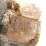 トパーズ(Topaz)/クォーツ(Quartz)/フェルドスパー(Feldspar)